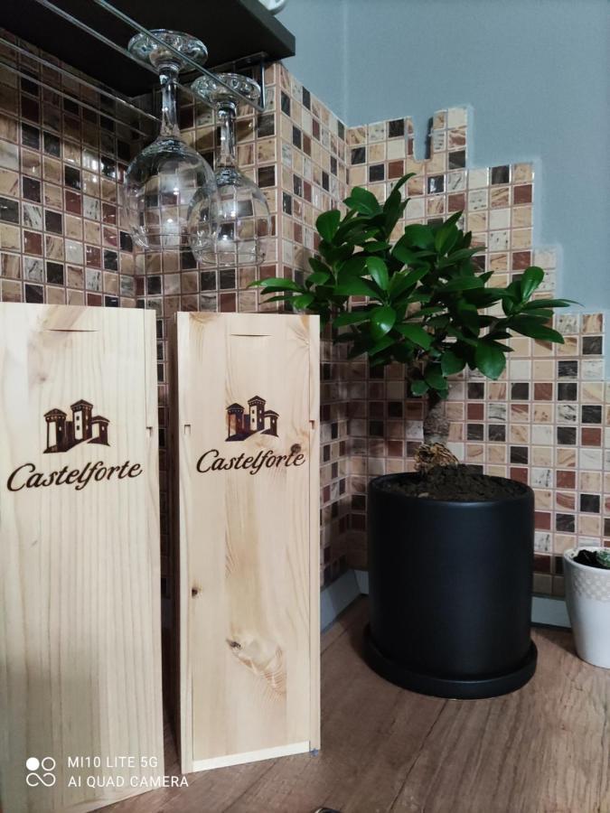 Koa Studio 1 Korce Luaran gambar