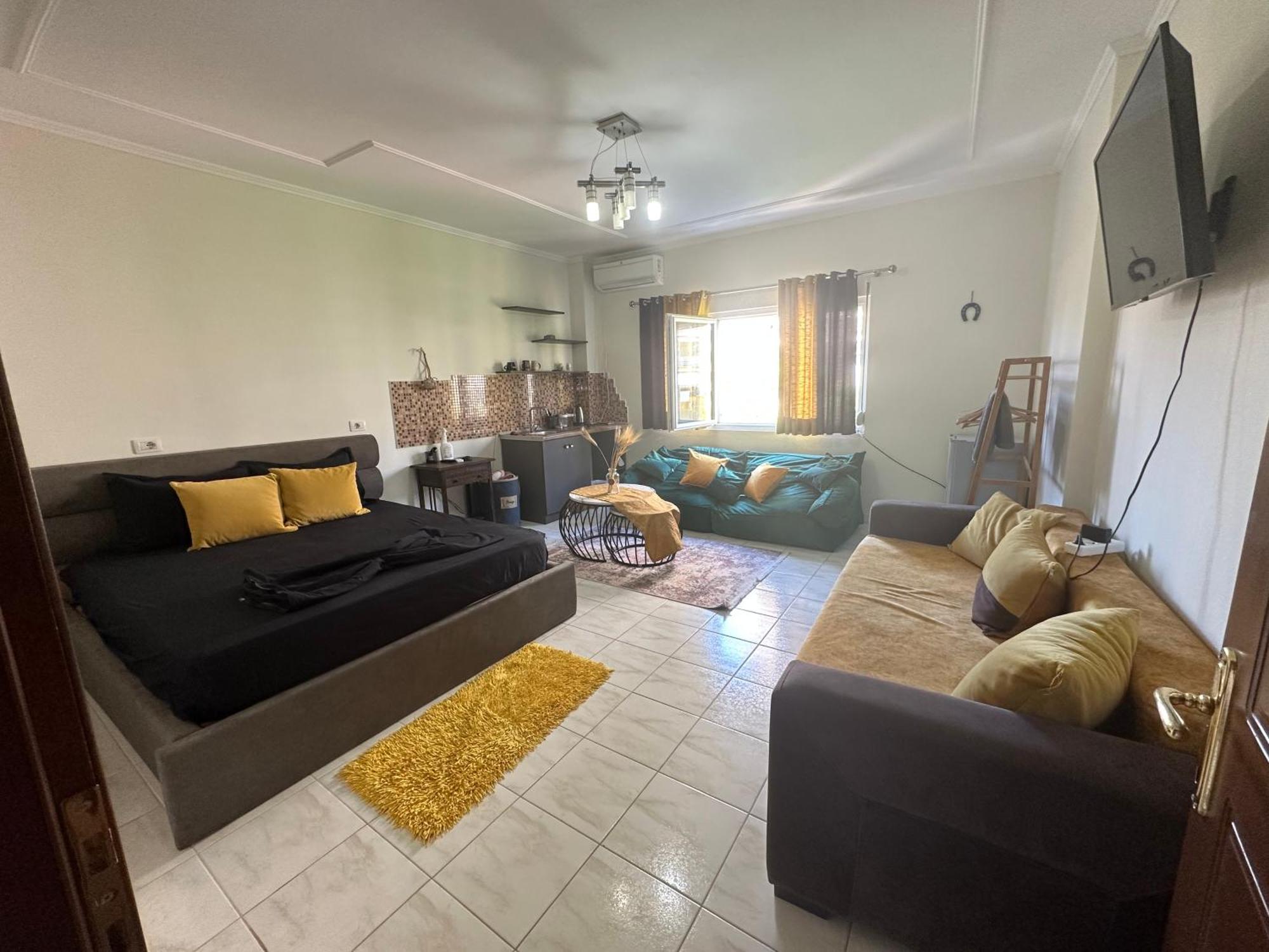 Koa Studio 1 Korce Luaran gambar